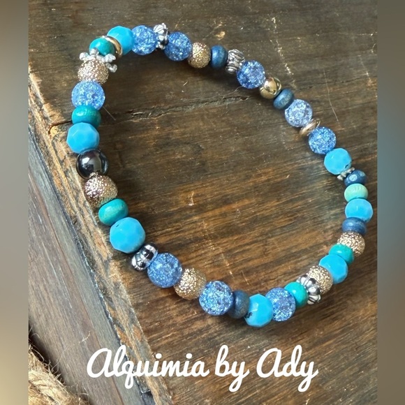 Blue quartz beaded bracelet - Picture 1 of 1